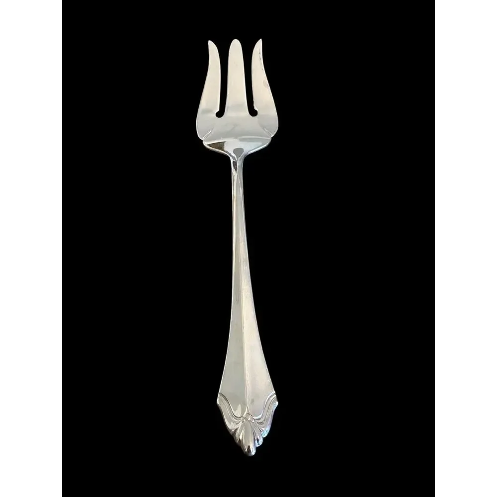 Vintage 1989 Community By ONEIDA SILVER Belcourt Silverplate Solid Meat Fork